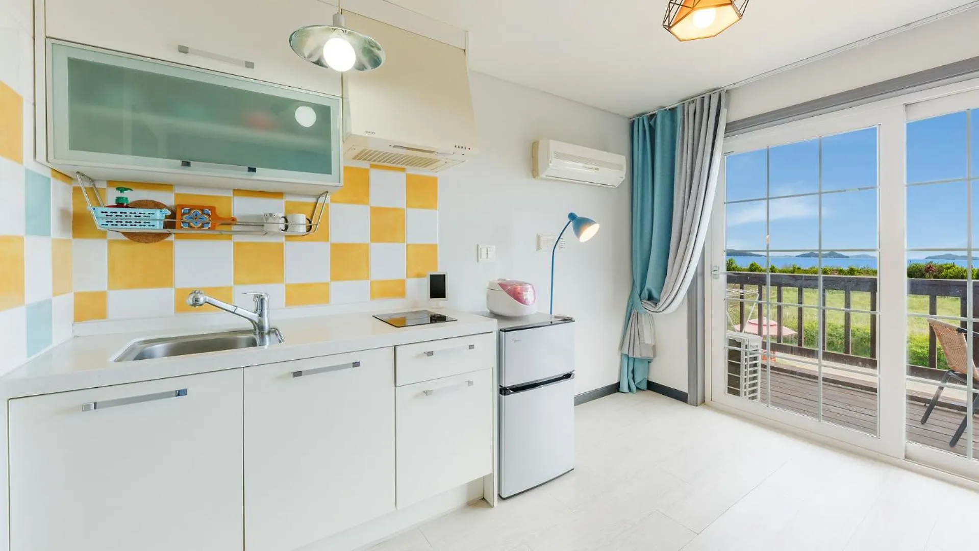 Ganghwa Rodemhouse Pension Incheon 0*,  South Korea